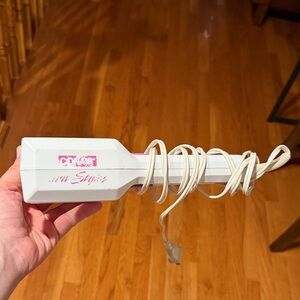 White Conair Hair Crimper